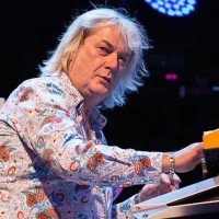 Geoff Downes Headshot